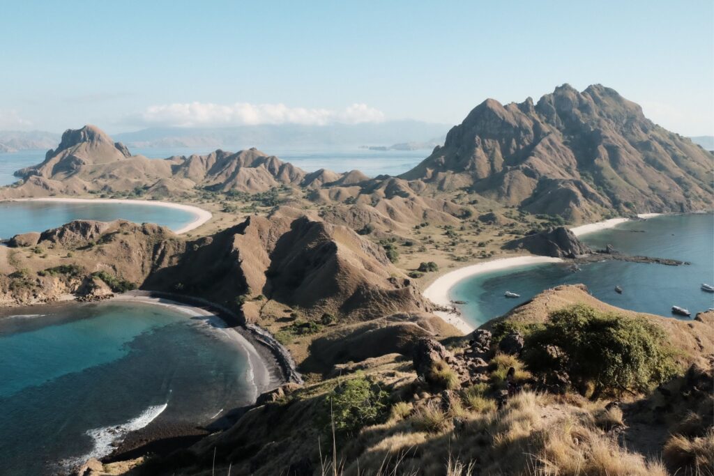 Padar Island (waturandatrip.com)Labuan Bajo Indonesia