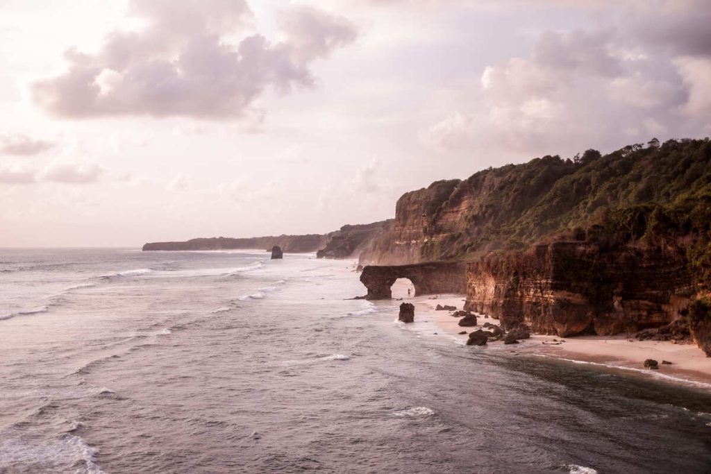 Mbawana Beach (Waturandatrip.com)